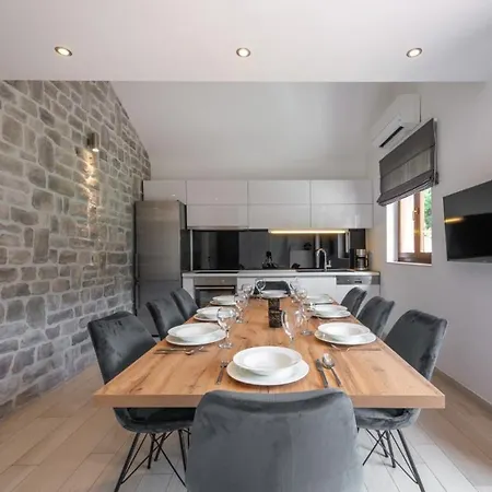 Stylish Private With Heated Pool Playground Apartment Zaton (Dubrovnik-Neretva)