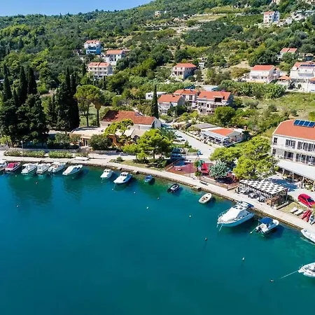Stylish Private With Heated Pool Playground Apartmán *
